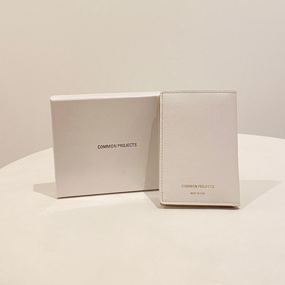 Common Projects Cardholder - Picture 2 of 8